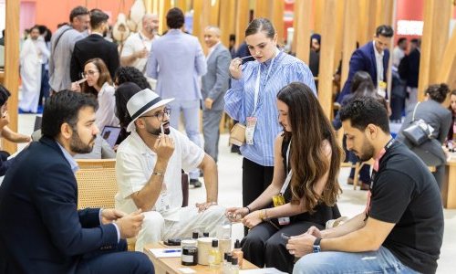 Beautyworld Middle East celebra 30 anos em meio à ascensão dos perfumes árabes