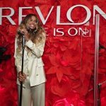 Ciara, a nova embaixadora global da marca Revlon, no evento RevlonXCiara Launch em Nova York. (Foto: Business Wire)