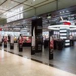 O conceito "New Sephora Experience" chega à estação Saint-Lazare, em Paris. Foto: © Yvan Matrat