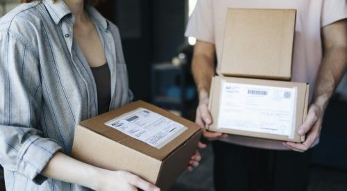 A partir de julho, pequenos pacotes que entrarem na UE pagarão taxa de €3