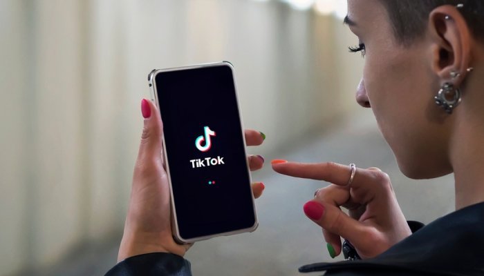 EUA denuncia TikTok por violar privacidade de menores