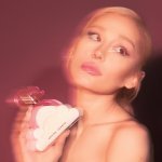 Luxe Brands lança Cloud Pink, a nova fragrância de Ariana Grande (Foto: divulgação/ Luxe Brands)
