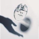 Chanel redesenha o frasco do N°5 L'Eau e lança edição limitada (Foto: divulgação / Chanel)