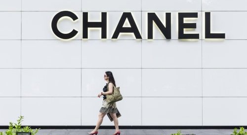 Mercado de luxo: Chanel anuncia recorde de vendas em 2023